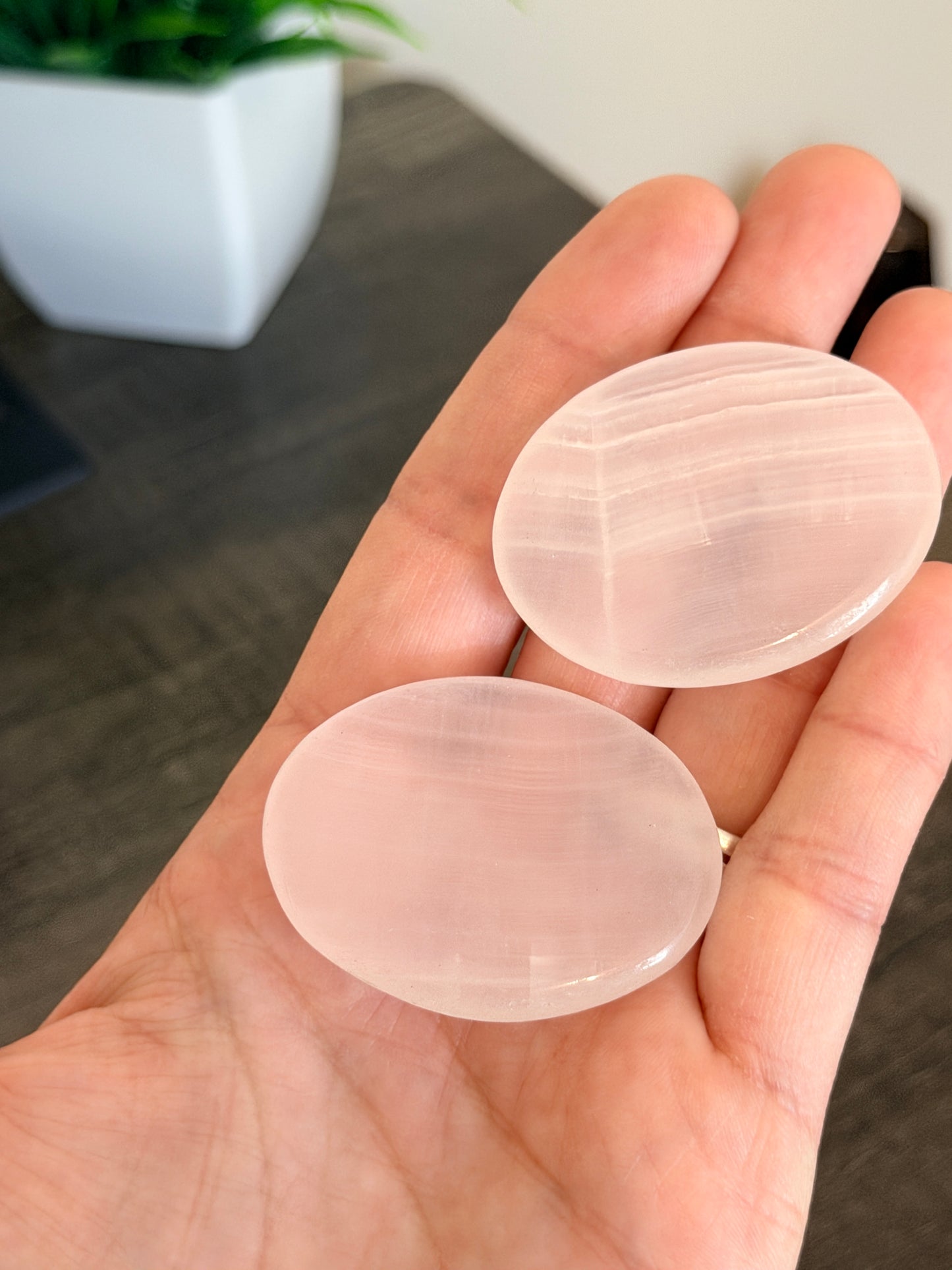 Mangano Calcite Worry Stone