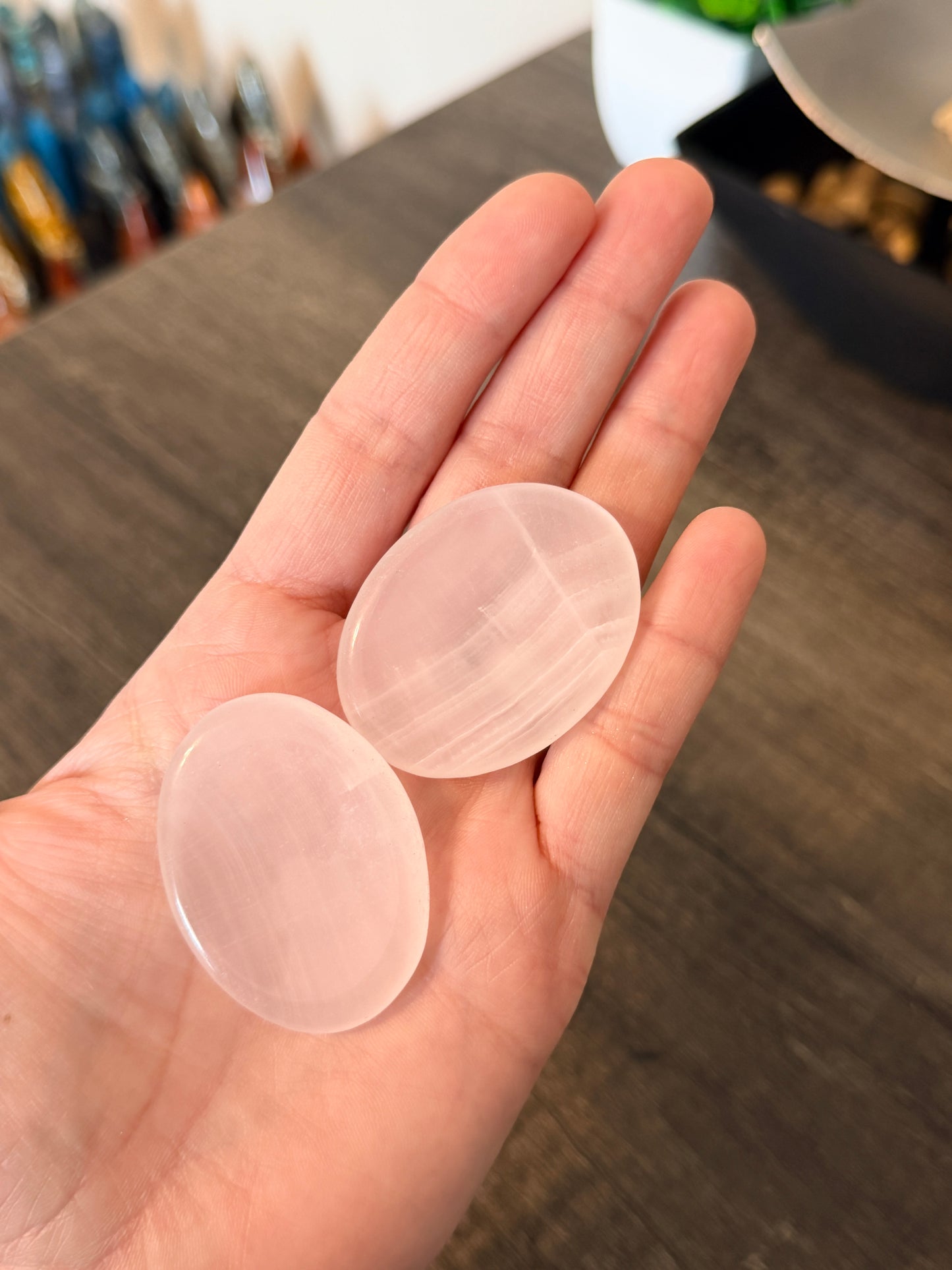 Mangano Calcite Worry Stone